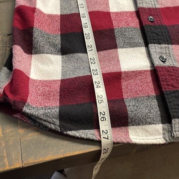 Hollister flannel - Picture 8 of 8